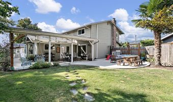 2172 FIRESIDE Ct, Springfield, OR 97477