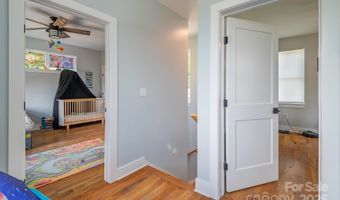 127 Alma Ln, Asheville, NC 28806