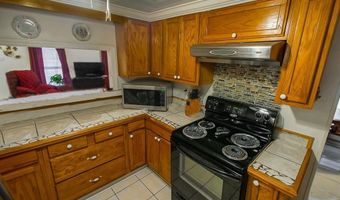 2405 Boxwood Dr, Baker, LA 70714