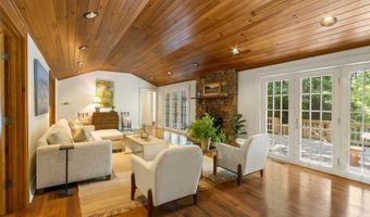 424 Split Rail Row, Highlands, NC 28741