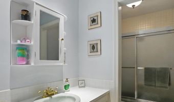 35 Shaw Dr, Bedford, NH 03110