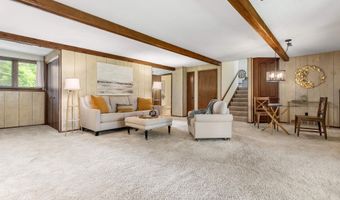 2320 STROEBE ISLAND Dr, Appleton, WI 54915