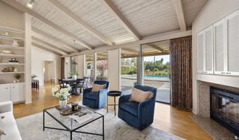 2357 Royal Crst, Escondido, CA 92025