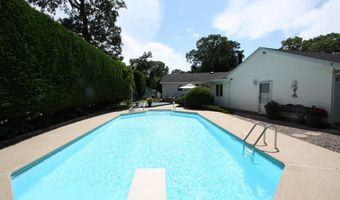 1 ARC Ct, Absecon, NJ 08201