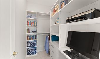 44360 OAKMONT MANOR Sq, Ashburn, VA 20147