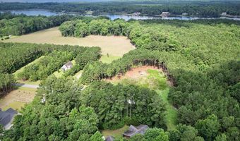 740 Log Cabin Rd, Arapahoe, NC 28510