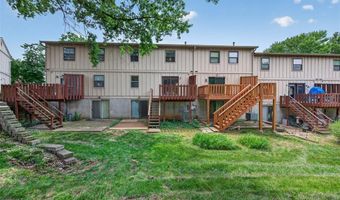 2358 Hidden Meadow Ln, Ballwin, MO 63021