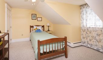 36 Sevigny Dr, Alfred, ME 04002
