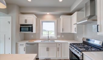 4872 Suelo Rd, Fitchburg, WI 53711