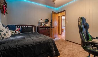 104 Caulder Dr, Chickasha, OK 73018