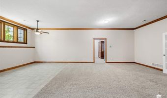 2448 Haven Dr, Abilene, KS 67410
