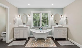 11 Dorothy's Way, Bedford, NH 03110