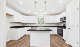 100 Shackleford Dr, Batesville, AR 72501
