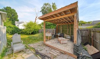317 E Maple Ave, Adrian, MI 49221