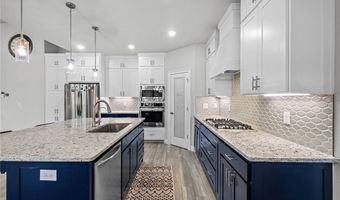1010 Huntleigh Dr, Bentonville, AR 72713