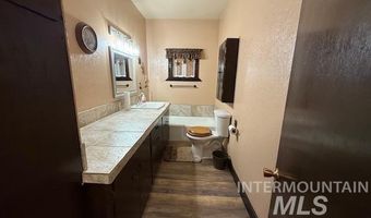 908 Pine St, Anatone, WA 99401