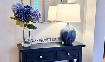 34 Marian Ave, Narragansett, RI 02882