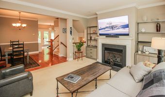6 Lawrence Ave 6, Danbury, CT 06810
