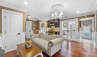 24 Lebrun Ave, Amityville, NY 11701