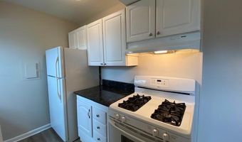 412 N ARMISTEAD St 101, Alexandria, VA 22312
