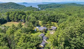 7 Roberts Cove Rd, Alton, NH 03809