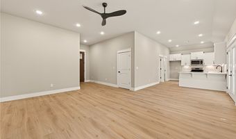 3 Newent Ln, Bella Vista, AR 72714