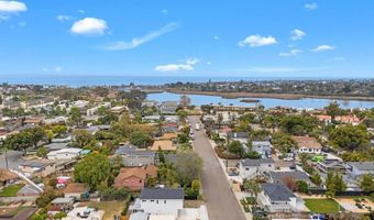 2501 Davis Ave, Carlsbad, CA 92008