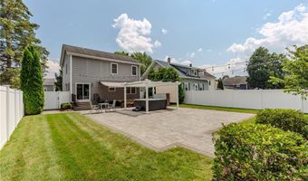 37 Union St, Lincoln, RI 02865