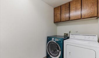 9810 SW ROBBINS Dr, Beaverton, OR 97008