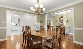 965 Knoll Crest Ct, Alpharetta, GA 30004