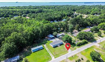 513 Pauline Dr, Bonneau, SC 29431