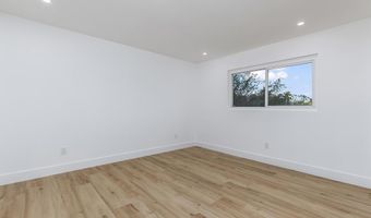 5995 BROADMOOR Dr, La Mesa, CA 91942