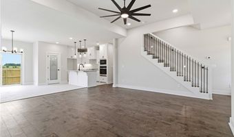 6704 Orange Ave, Bentonville, AR 72713