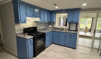 15 Mango St, Andrews, SC 29510