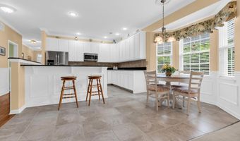 18 Powderhorn Way, Allentown, NJ 08501