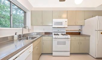 10619 MONTROSE Ave 202, Bethesda, MD 20814