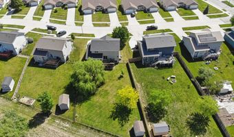 926 8th Ave NW, Altoona, IA 50009