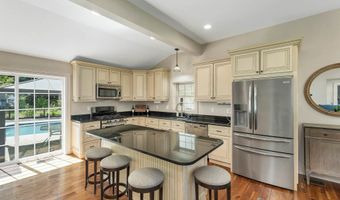 38 Bow Center Rd, Bow, NH 03304