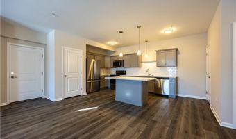 64 E Mitchell Ave 27, Cheshire, CT 06410