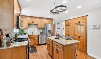 291 Oak Path Ct, Ballwin, MO 63011