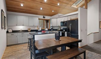 70335 Sword Fern GM249, Black Butte Ranch, OR 97759
