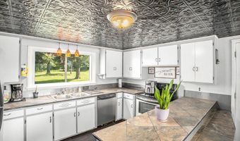 6950 N Gibbs Rd, Albion, MI 49224