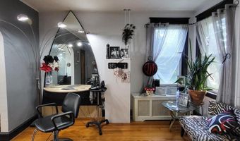402 MORGANTOWN Rd, Reading, PA 19611