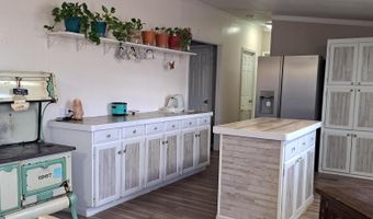1205 10th St NW, Albuquerque, NM 87124