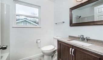 1369 Nykiel Ct, Ballwin, MO 63011