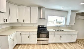 24729 Roxbury Rd A, Apple Valley, CA 92307