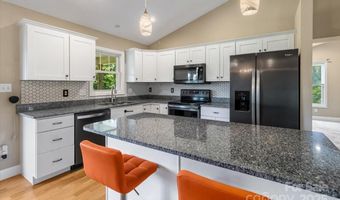 39 Curtis Miles Rd, Alexander, NC 28701