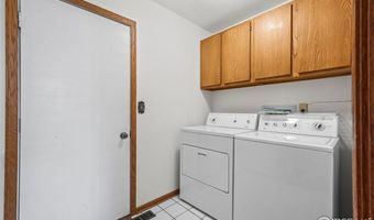 19 Douglas Dr N, Broomfield, CO 80020