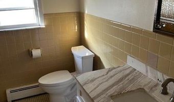 37 Hilton St, Belleville, NJ 07109