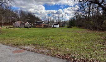 Echo Ln, Athens, OH 45710